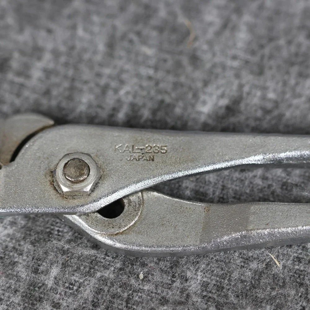 Kal Mini Pliers 6 In KAL-235 Adjustable Knurled Handle Steel Silver Japan
